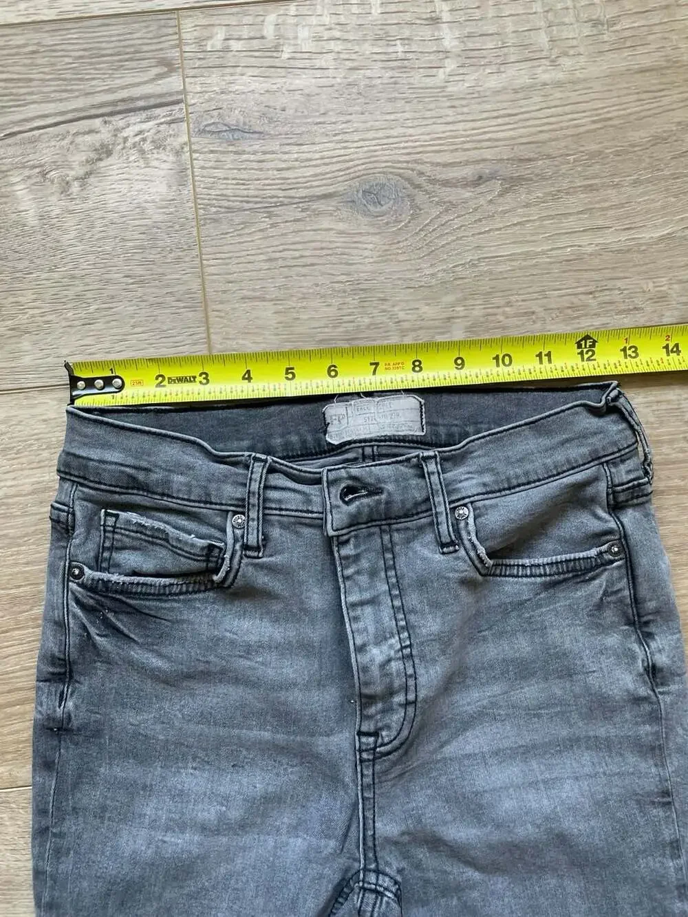 Free People High Rise Busted Knee Skinny Jeans Gray Distressed Women’s 27R
